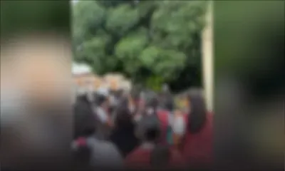 Invasion de « punaises » : manif des élèves de Simadree Virahsawmy SSS 