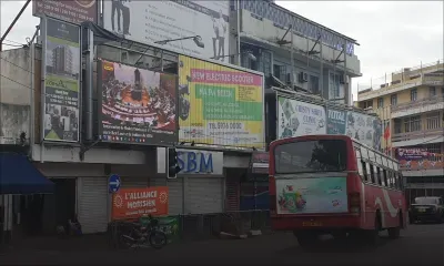 Plaine-Verte : la RDA demande au propriétaire de l'écran géant de l'enlever