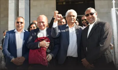 L’accusation provisoire contre Valayden rayée: «Une avancée pour la démocratie» selon Me Panglose