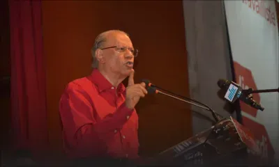 Navin Ramgoolam tacle Pravind Jugnauth et demande à Paul Bérenger de «pa met lager dan PTr»