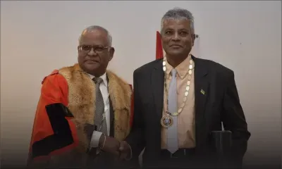 [En images] Élection du maire : Samy Chellum, nouveau maire de Curepipe, Clency Pompeia sera son adjoint