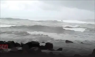 Rivière des Galets : des vagues géantes s’écrasent sur plusieurs maisons 