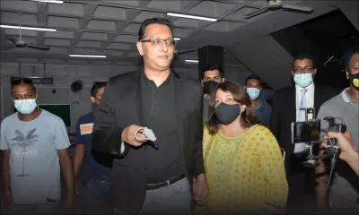 Roshi Bhadain: «J’ai payé ces lames en teck à Rs 70 le pied carré»