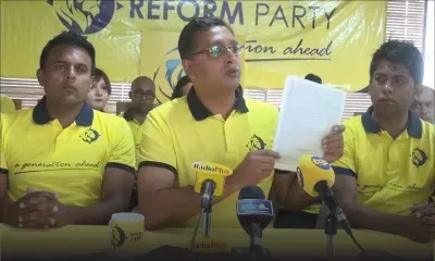 Affaire Roches-Noires : Roshi Bhadain évoque un «complot» du PTr et de Navin Ramgoolam contre sa personne