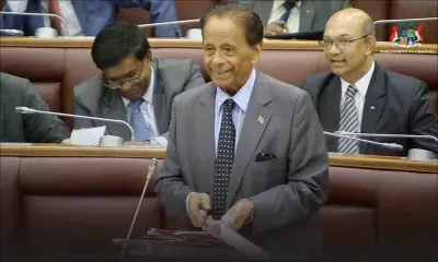 Parlement : SAJ brandit trois téléphones portables que des détenus avaient cachés dans leurs parties intimes 