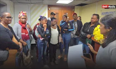 Allégations de brutalités à la prison de Melrose : des proches de détenus menacent d'entamer une grève