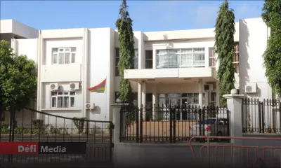 Cas positifs à la Covid-19 en milieu scolaire : la question d’une fermeture temporaire des établissements fait débat 