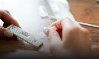 Faux positifs: une entreprise australienne rappelle 200.000 tests de dépistage du Covid