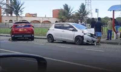 Flacq : Une auto traverse une barrière et provoque un accident 