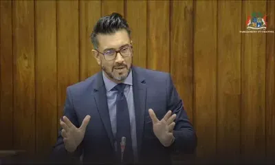 Shakeel Mohamed dépose une motion de censure contre le gouvernement  