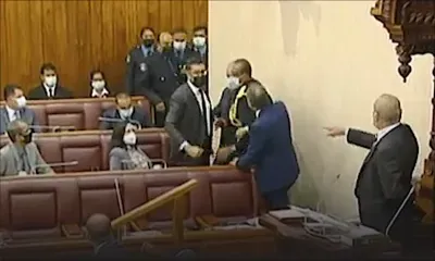 Séance électrique lors de la PMQT : Shakeel Mohamed expulsé de l’hémicycle 