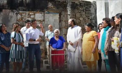 Sa maison incendiée sera bientôt reconstruite : Shanti Teepoo retrouve le sourire grâce à Art of Living