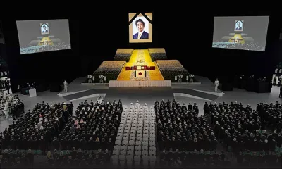 Le Japon entre recueillement et contestation aux funérailles nationales de Shinzo Abe