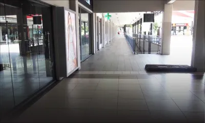 Trianon : l’hypermarché Shoprite rouvrira ses portes l’année prochaine