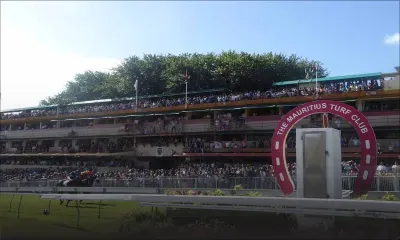 Bonjour Champ de Mars:Tyrian à l'aise avec les œillères