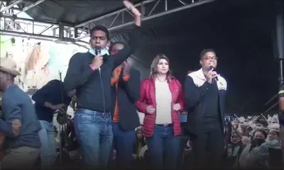 Fête de la Musique : le ministre AvinashTeeluck chante «Sime Lalimier» de Kaya