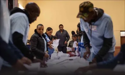 Afrique du Sud: l'ANC remporte les législatives mais son déclin continue