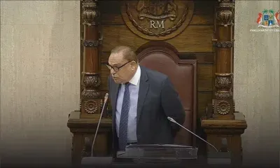 Au Parlement : le Speaker à Bhagwan : « This is my voice »