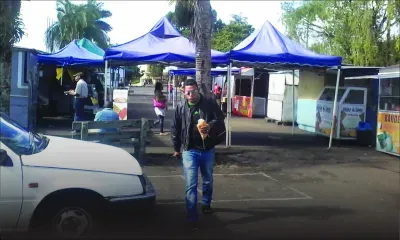 Square Bruce: Les frais revus à la baisse