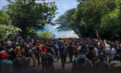 Sri Lanka: gaz lacrymogènes contre une manifestation devant les bureaux du Premier ministre