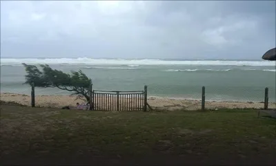 La mer se déchaîne du côté de Poste-Lafayette 