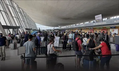 Les Etats-Unis laisseront entrer "début novembre" tous les voyageurs internationaux entièrement vaccinés