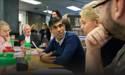 Après un an à Downing Street, Rishi Sunak à la peine