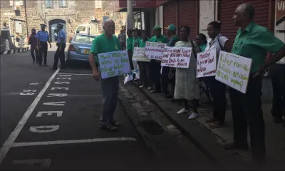 Les Verts fraternels manifestent contre le festival «Porlwi by Light»