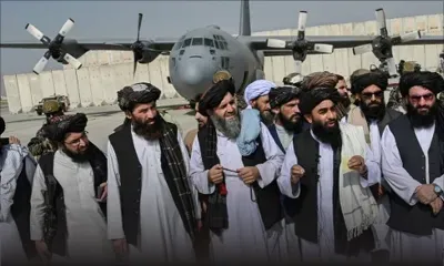 Les talibans fêtent leur victoire après le départ des Américains et la fin de 20 ans de guerre