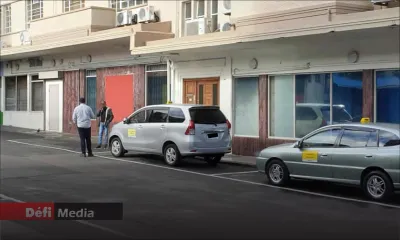 Confinement : les détenteurs de permis de taxis peuvent désormais opérer sans Work Access Permit
