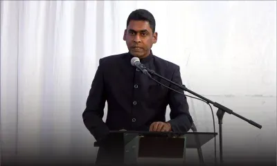 Avinash Teeluck : «Si nou bann anset ti zis al marse, fer dezord, ou panse nou pei ti pou la ?»