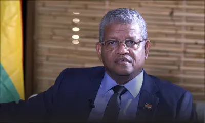 Wavel Ramkalawan : « Je suis toujours prêtre. La politique passe après »