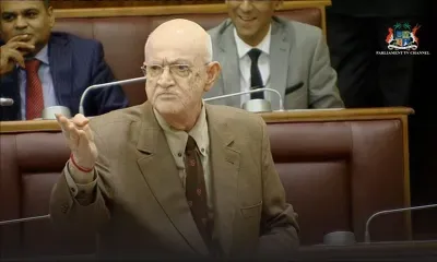 Bhagwan à un ministre : «Ress trankil do... biskwi Marie ress trankil...»