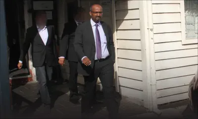 Airway Coffee: Pazhany Thandarayan claque la porte