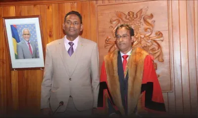 [En images] Vacoas-Phoenix : Sunjeevsing Dindyal nouveau maire, Sadaseeven Sooben, adjoint 