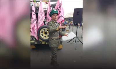 1er-Mai :  le leader du Party Malin en tenue militaire aborde le dossier Franklin