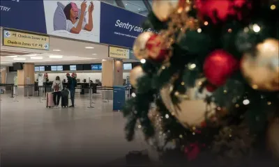  Deuxième Noël assombri par la pandémie dans le monde