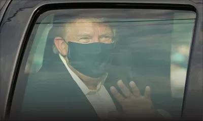 Trump sort saluer ses partisans et suscite les critiques d'experts médicaux