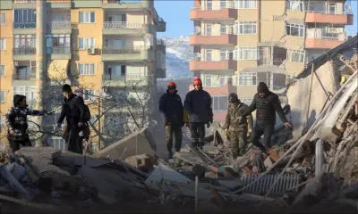 Séismes en Turquie et en Syrie : plus de 7 800 morts, le bilan ne cesse d'augmenter