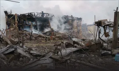 Ukraine: l'aéroport de Dnipro bombardé, des "destructions massives"