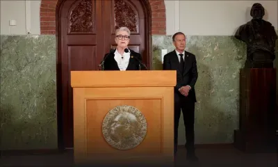 Le Nobel de la paix au Bélarusse Beliatski, à l'ONG russe Memorial et au CCL ukrainien