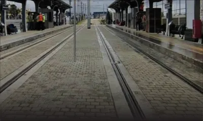 Rose-Hill : une voiture se retrouve sur les rails du métro ; le conducteur était en état d'ivresse