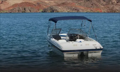 Un hors-bord mauricien retrouvé échoué à La Réunion