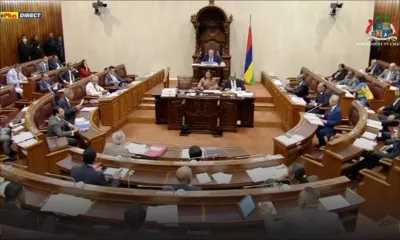 Parlement : Pravind Jugnauth et Xavier-Luc Duval rendent hommage à Dev Virahsawmy