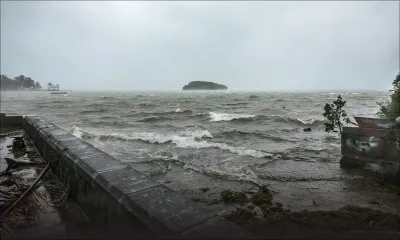 Le cyclone Belal s'éloigne de La Réunion, premiers dégâts à l'île Maurice