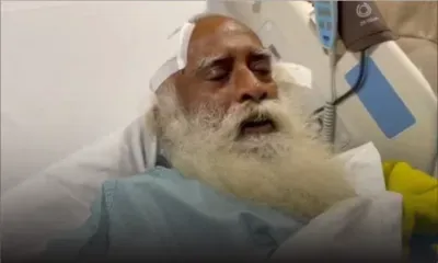 Sadhguru a subi une intervention chirurgicale d'urgence après une «hémorragie mettant sa vie en danger»