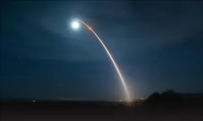 Japon : des survivants de la bombe atomique protestent contre l'annonce d'essais d'armes nucléaires par Trump