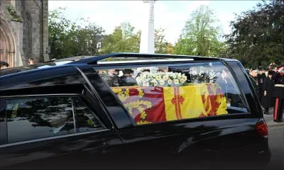 Le cercueil de la reine Elizabeth II quitte le château de Balmoral 