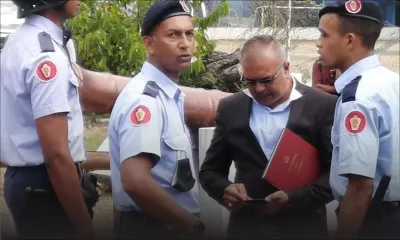 La Special Support Unit demande à Mes Sanjeev Teeluckdharry et Anoop Goodary de quitter les Casernes centrales