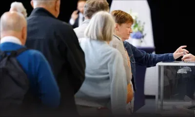 Législatives: les Français votent pour un scrutin historique